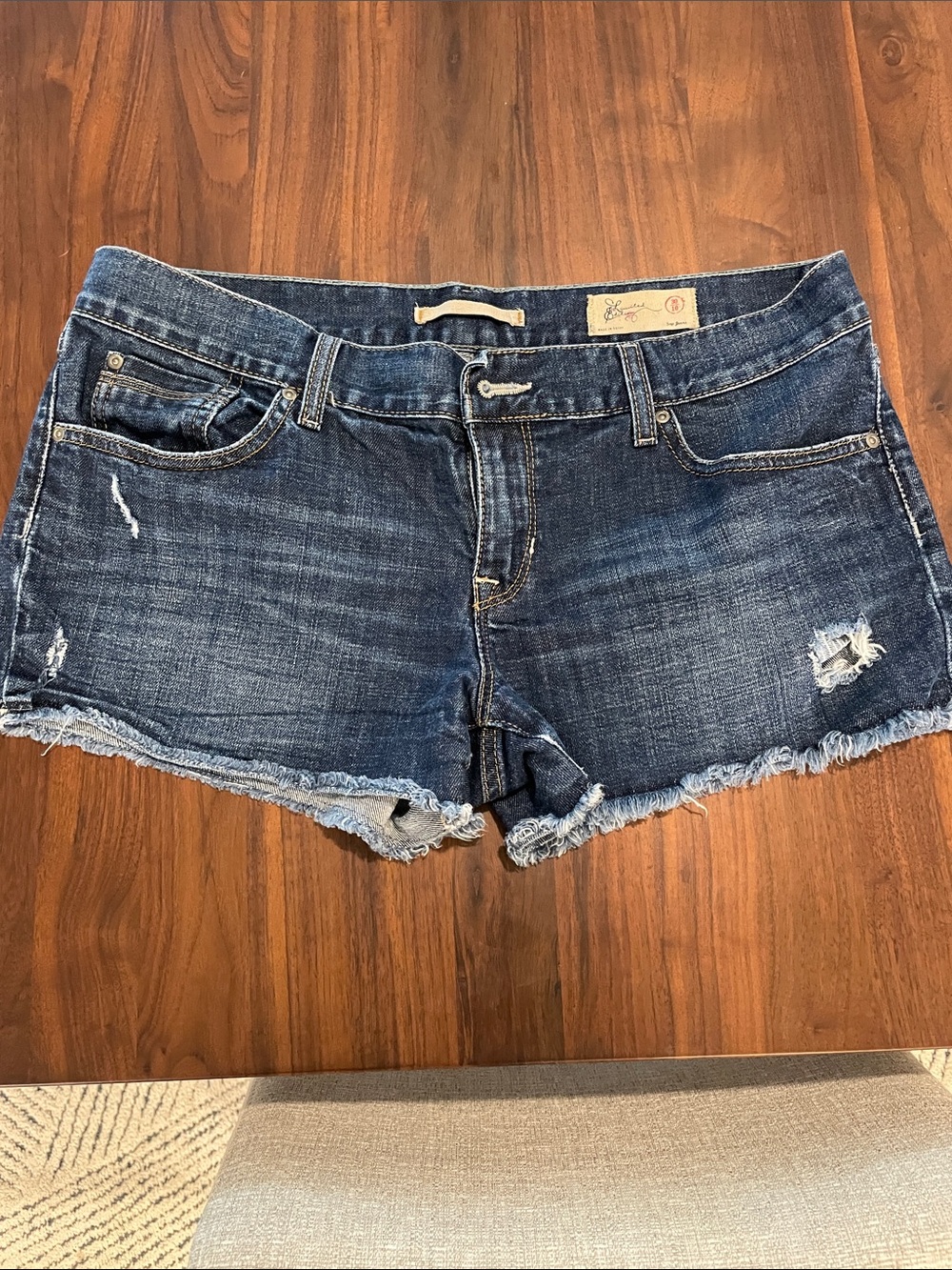 Vintage GAP Frayed Hem Dark Blue Denim Jean Shorts